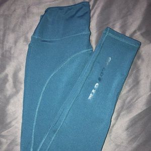 Gymshark Limited Edition Gold’s Gym leggings